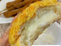 酥皮水牛奶菠萝包-金榜大酒店-中餐
