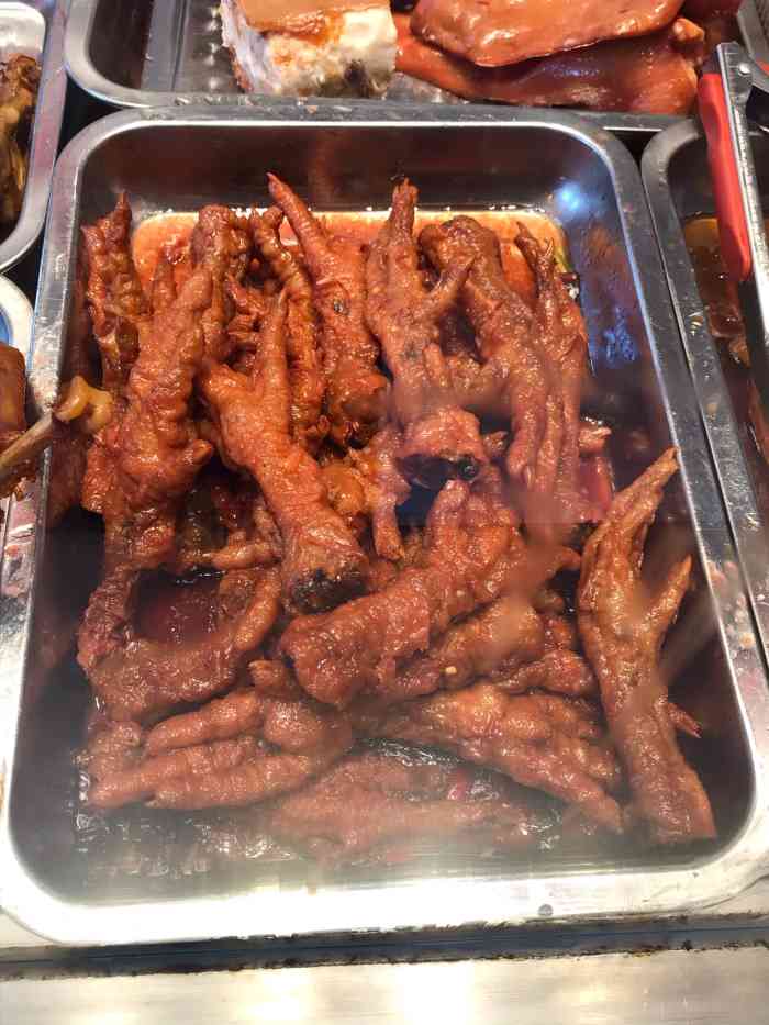 杜三珍(馨泰花园店)-"到杜三珍买酱肉,遇到一个用卤菜券的姑娘,.