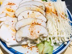 菌菇拼盘-么肆烤肉·中式自助·烤肉大排档(街道口季佳PAI店)