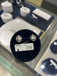 -周生生Chow Sang Sang(东方店)