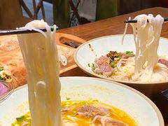 -八月美食小馆(银泰城总店)