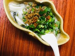 紫菜汤鱼皮饺拼水菱角-老西关濑粉(文明路店)