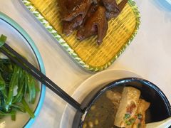 -五谷芳乳鸽王(梅沙老店)