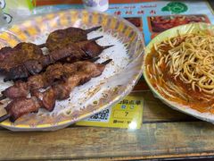 -艾力江和田馕坑烤肉店