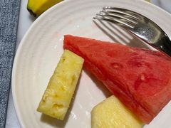 -鲜艳全日餐厅(长江之舟华邑酒店)