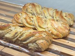 -提亚烘焙·手作面包·生日蛋糕(七星店)