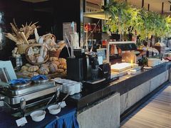 -唐拉雅秀酒店-西锦汇空中BBQ·思创餐厅