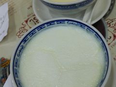 双皮奶-周大娘牛乳(旧寨古村总店)