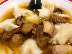 -八二小区抄手(龙湖上城天街店)