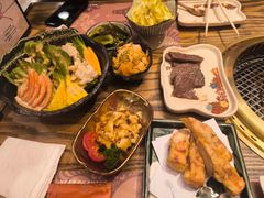 -肉魁屋·烧肉·烧鸟·酒场(高新店)