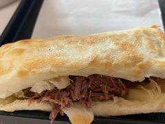 精品驴肉-高玛纳驴肉火烧(一世界店)