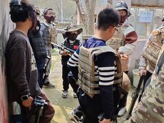 -东湖小天池真人CS彩弹野战基地