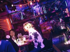 -UP嘻哈酒吧(粉巢店)