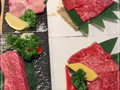 -炼火烤肉店