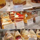 😍泡芙蛋糕🍰第二件半價正在進行中...