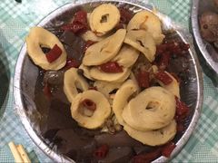 -梁老三麻辣鸡头(汝河小区店)