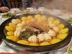 -王老六铁锅炖鱼(圣亚海洋店)