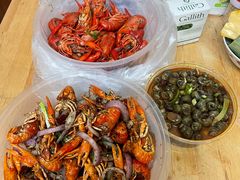 -虾弄弄海派小龙虾·牛羊蝎子火锅