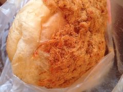 肉松面包-可颂坊(凉城店)