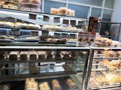 面包甜点陈列柜-白玉兰食品(甜云店)