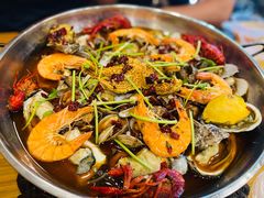 -老东镇啤酒屋海鲜加工·蒸汽海鲜·海鲜烧烤(台东店)