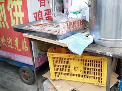 -正宗杂粮煎饼香软鸡蛋饼