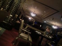-龙虾酒吧扒房(宁波香格里拉店)