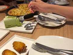-必胜客(阿罗海店)
