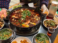 -鸿顺老铁锅美蛙鱼府(解放碑店)