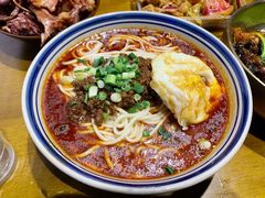 招牌传统麻辣面-聚合鑫东北熏酱熟食麻辣面(长阳店)