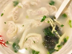 骨汤虾肉馄饨-阳阳中国饭(北京荟聚店)