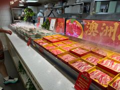 -四囍码头海鲜烧烤自助火锅(外滩南京东路悦荟广场店)
