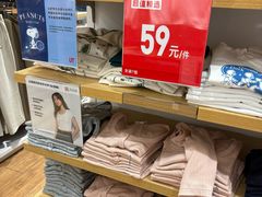 -优衣库(上海虹口龙之梦店)