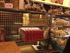 面包甜点陈列柜-国际饭店·帆声西饼屋(黄河路店)