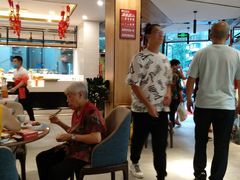 -有红鸡毛店·川菜(建设路店)