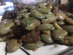 -乡巴佬鼎锅饭