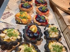 -四囍码头海鲜烧烤自助火锅(外滩南京东路悦荟广场店)