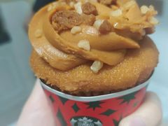 焦糖杯子蛋糕-星巴克(深圳世界金融中心店)