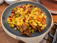 -云海肴·汽锅鸡·云南菜(天山百盛优客店)