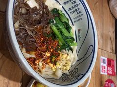 -陇上秦轩西安biangbiang面(朝龙汇店)