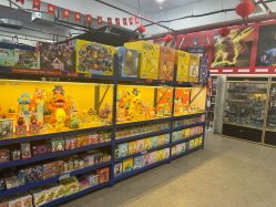 -逝水玩具折扣店