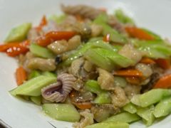 津门全爆-8号蒸饺精品炖鸽子(康特商街店)