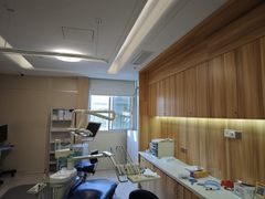 -上海仁爱医院口腔科 · 种植