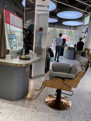 -PE SALON 
