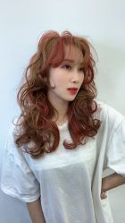 点击看大图 -V8潮牌·接发烫染连锁