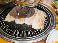 精品牛五花-唯成•韩国炭火烤肉 유성고기