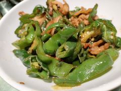 -昱龙大盆牛蛙馆(三兴街总店)