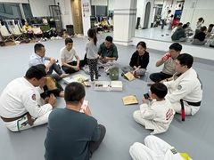 -EFL巴西柔术·综合格斗·泰拳·少儿体能训练(虹桥德必馆)