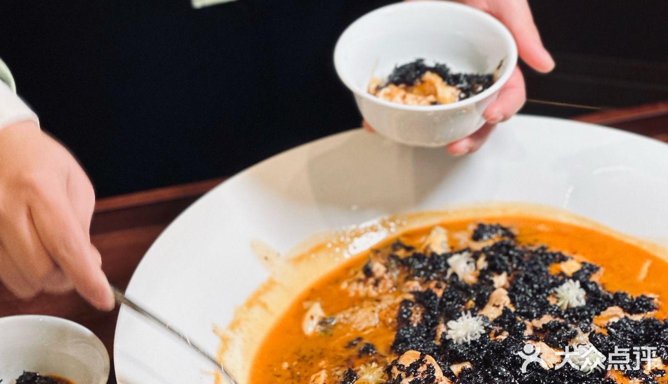 福州酒店中餐厅的天花板？