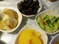 -轻捞慢起面馆(新世界百货店)